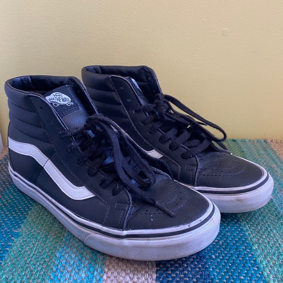 VANS✨ BLACK LEATHER HIGH TOPS - Picture 3 of 5